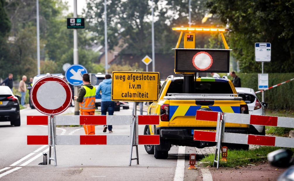 La policía restringió el acceso a la zona para realizar las investigaciones. Foto: EFE / ROB ENGELAAR