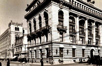 Los edificios de las aseguradoras en el pasado