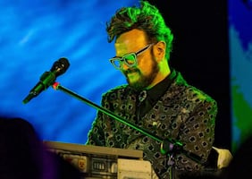 En medio de sus problemas legales, Aleks Syntek reaparece en redes sociales y asegura: "¡Hay Syntek para rato!"