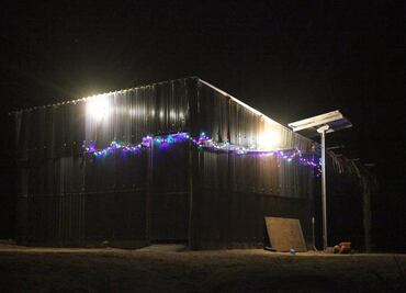 Murat destaca mayor acceso de viviendas a luz, agua y drenaje, según datos de Inegi