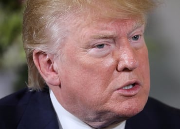 Trump lamenta presión a su hermano mayor Fred, quién murió alcoholizado en 1981