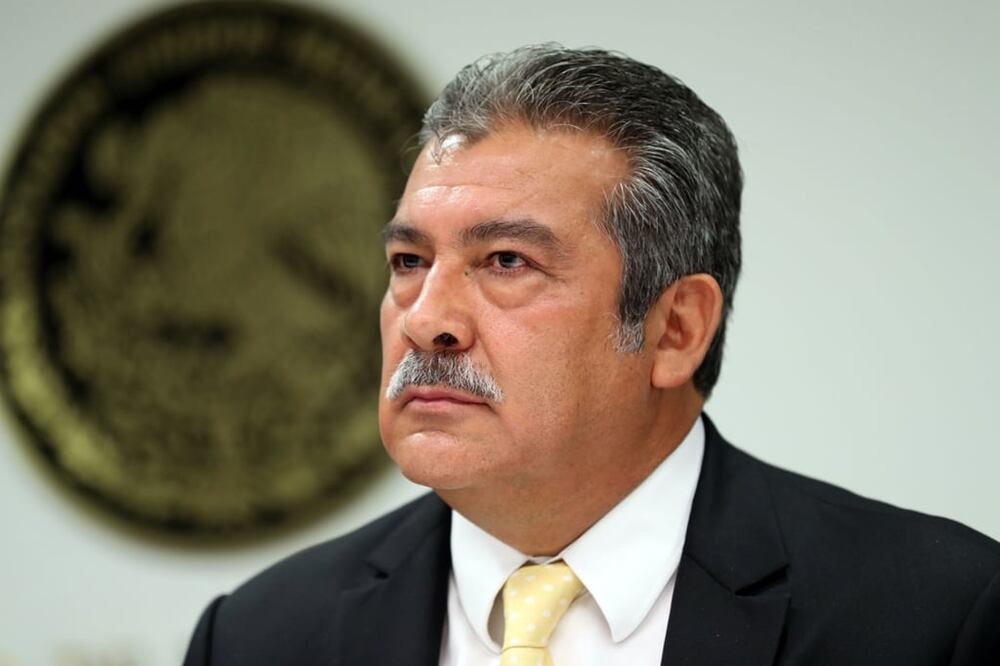 Raúl Morón dijo que ejerce las responsabilidades plenas de coordinador del grupo parlamentario del PRD en el Senado. Foto: Archivo/EL UNIVERSAL