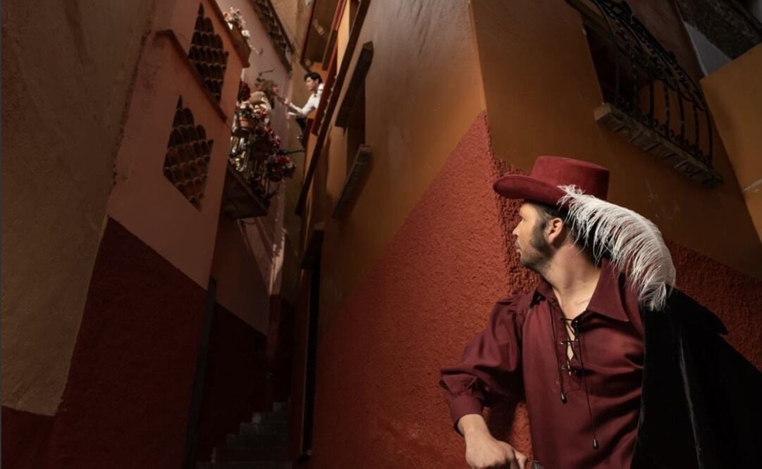 ¡Triunfó el amor! Reabren el callejón de los besos en Guanajuato