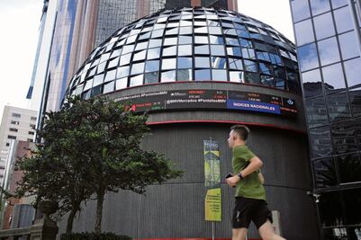 La Bolsa Mexicana de Valores cae a su peor nivel en un año