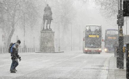 Tormentas de nieve de la "Bestia del Este" paralizan Europa