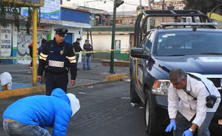 Lo apuñalan y al intentar huir muere atropellado por un auto en Iztapalapa