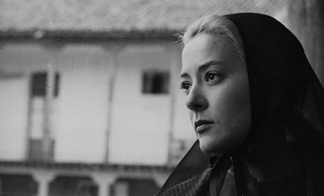 Castillo de Chapultepec y Silvia Pinal, en un día como hoy