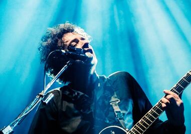 Las fotos inéditas de Gustavo Cerati desde un teléfono "viejito"