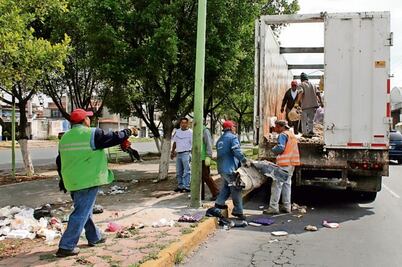 Rechazan 5 delegados quejas sobre basura