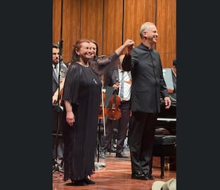Dos conciertos y una renuncia, por Lázaro Azar