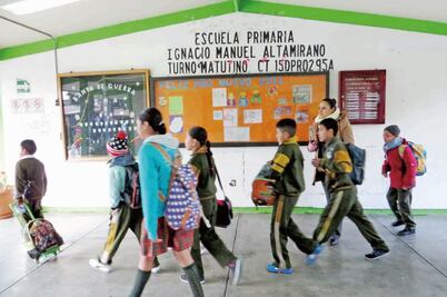 CFE no cortará servicio a 600 escuelas
