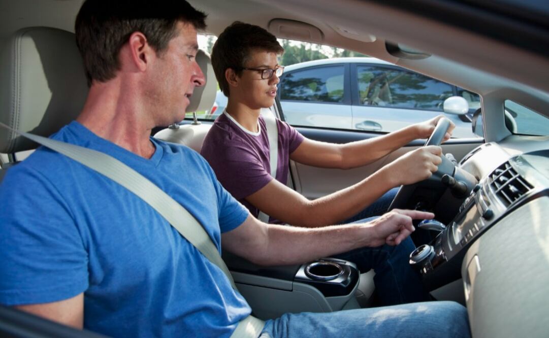 Es importante la correcta educación vial en la instrucción de los conductores novatos 
