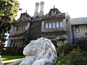 Venden la Mansión Playboy en ¡100 millones de dólares!