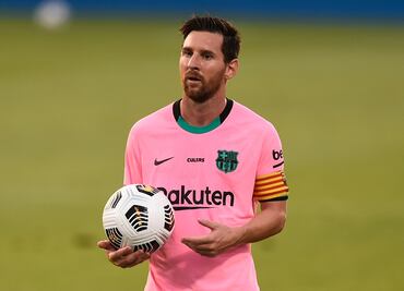 Lionel Messi se reconcilia con el Barcelona; marca doblete ante el Girona