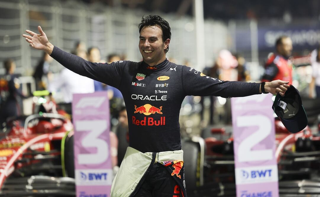 Checo Pérez reaccionando a su triunfo en el Gran Premio de Singapur - FOTO: AP