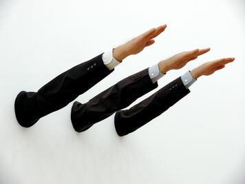 Prohibido besar o fumar: 5 cosas que no debes hacer ni de broma en otros países