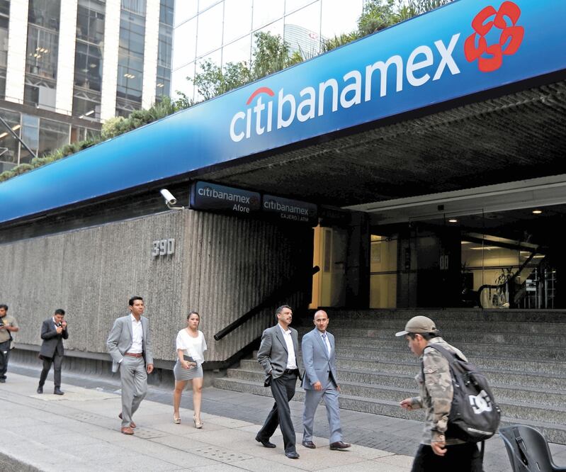 Datos de CitiBanamex indican que más de 60% de sucursales las administran mujeres, por lo que impulsarán las transacciones digitales. ARCHIVO EL UNIVERSAL