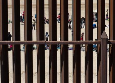 Gobierno de EU asegura a México que se opone a la construcción del muro fronterizo