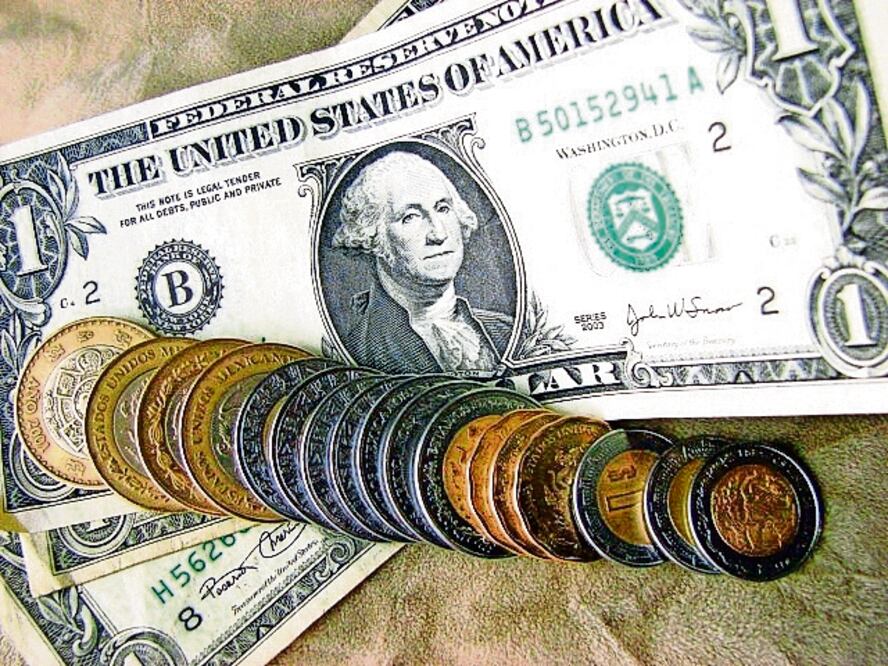 En los primeros tres meses del año entraron 8 mil 647 millones de dólares de inversión en cartera, informó Banxico. 
Archivo El Universal