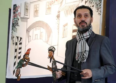 Último titiritero de Siria vive en refugio