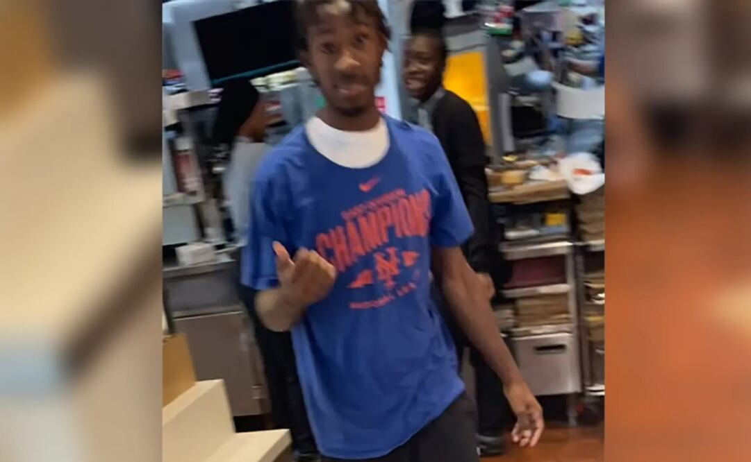 Matthew Jeremiah Webb, empleado de McDonald's, está en estado crítico tras recibir un balazo en el cuello.