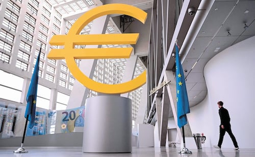 Banco Central Europeo sube las tasas de interés ante inflación y quedan en 2.5%; sube previsiones de crecimiento para 2026 y 2027