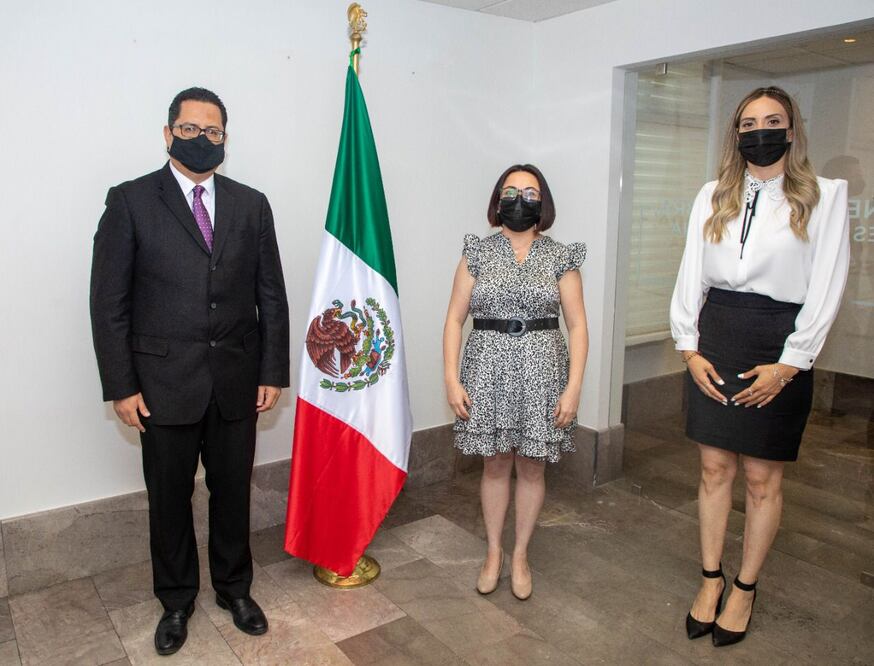 Andrea Enríquez Quintana, a la derecha, va al gobierno de Sonora luego de pasar por la Ayudantía. Foto: Especial /EL UNIVERSAL