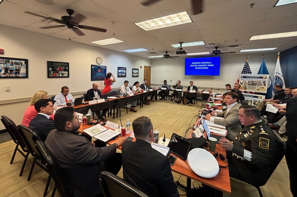Representantes del Gabinete de Seguridad se reunieron en McAllen, Texas, con sus contrapartes del gobierno estadounidense para celebrar la reunión inaugural del Grupo de Implementación de Seguridad México–Estados Unidos. Foto: Especial