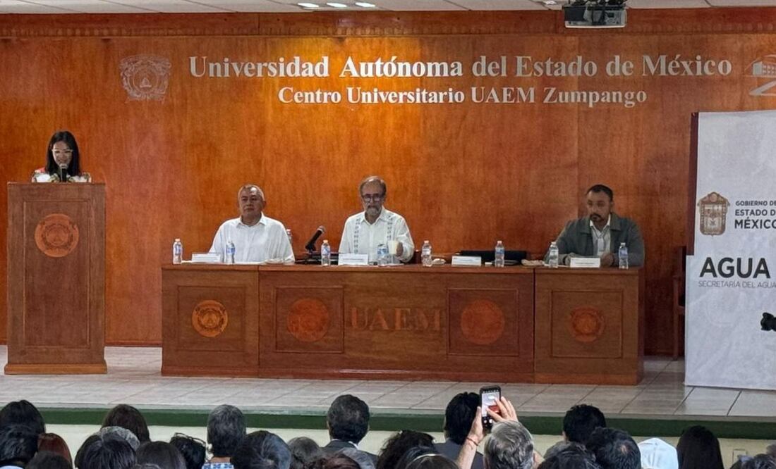 Foro de “Gestión de Ciclos y Fuentes Alternativas de Agua”, donde estuvo presente el secretario de aguas del Estado de México, Pedro Moctezuma Barragán. Foto: Especial