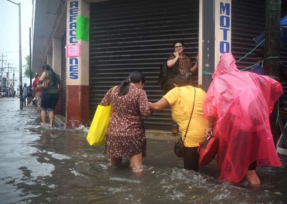 Fuertes aguaceros han inundado municipios de Yucatán y Campeche. Fotos Especiales