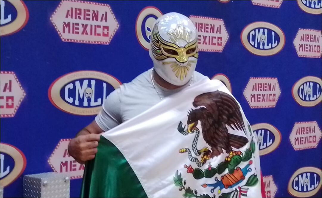 Místico quiere que la Arena México se pinte de tricolor para el Grand Prix de lucha libre / FOTO: GABRIEL CRUZ - EL UNIVERSAL 
