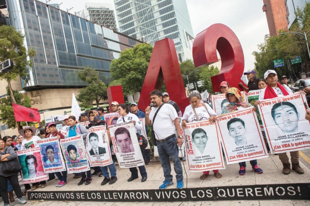 La resolución del Primer Tribunal Colegiado del Decimonoveno Circuito ordena al gobierno pagar 500 mil pesos a cada familia de los desaparecidos. (TERCERO DÍAZ. CUARTOSCURO)