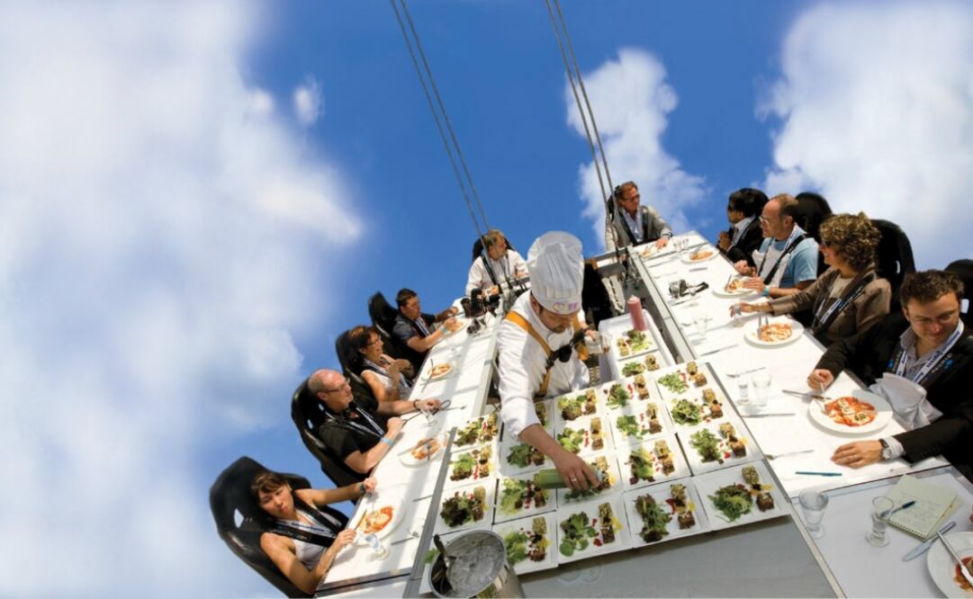 Caminos D´ Vinos en Guanajuato, recibirá a Dinner in the Sky. Donde disfrutarás platillos en una plataforma que se eleva 45 metros. (Foto: cortesía Dinner in the Sky)