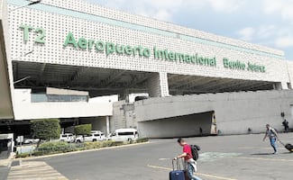 VIDEO: Reportan que piloto "secuestró" avión en el AICM para exigir que le pagaran; autoridades no se han pronunciado