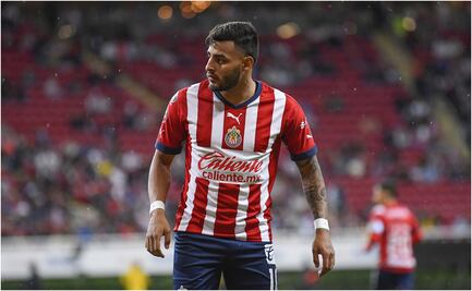 Chivas sigue sin ganar, Alexis Vega fue el villano de la noche