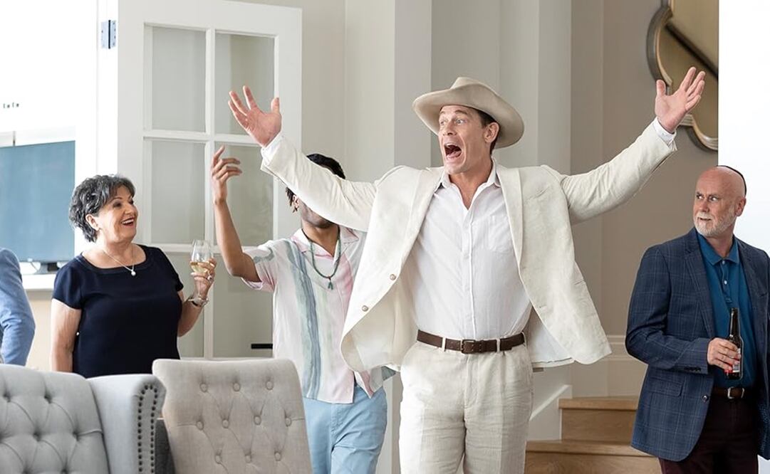 La nueva cinta de John Cena ha dividido opiniones. Comparte créditos con Efron. Foto: Prime Video