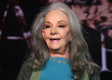 Isela Vega: Dan homenajes cuando no queda más remedio