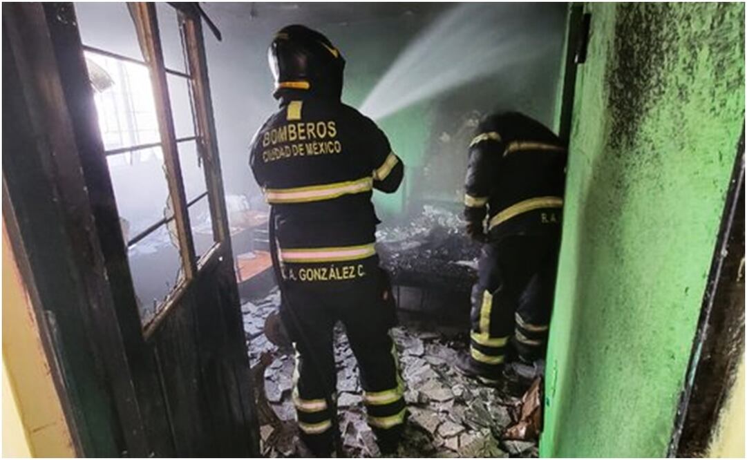Se registra incendio en casa de Iztapalapa. Foto: Especial