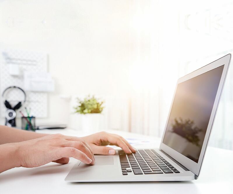 Herramienta. Para ambos géneros, los usos principales del servicio de internet fijo son escolar y laboral. ARCHIVO EL UNIVERSAL