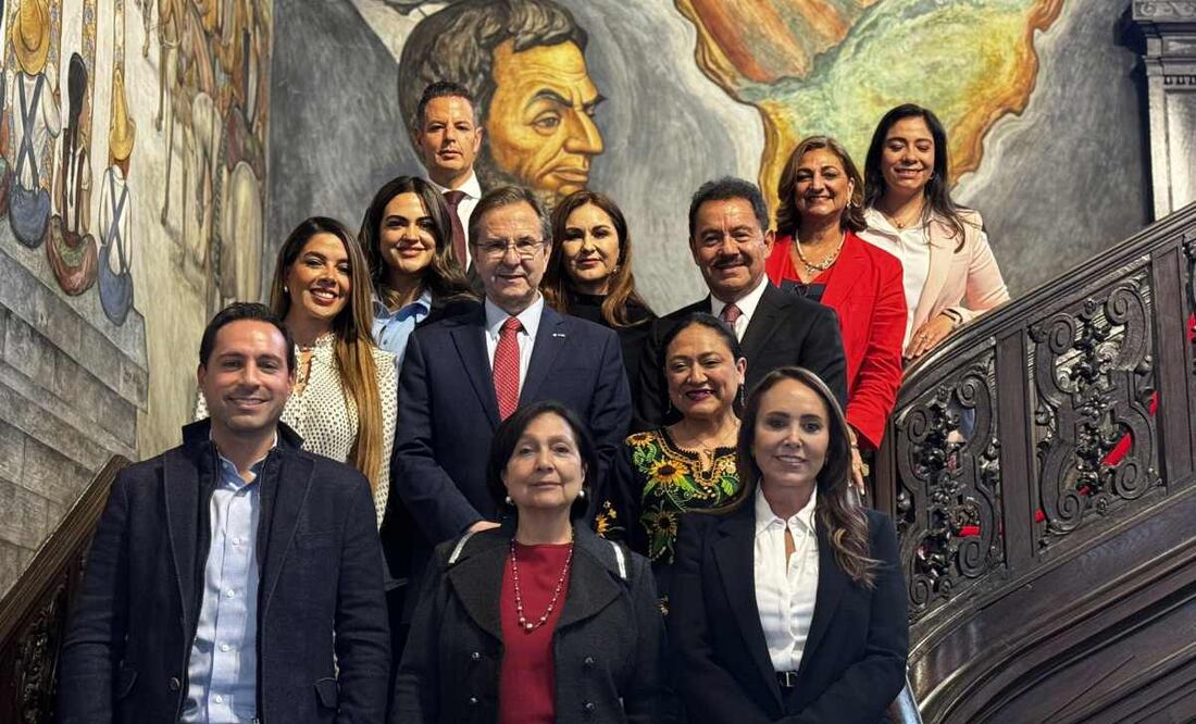 Comisión del Senado se reúne con el embajador Esteban Moctezuma en Washington. Foto: Especial