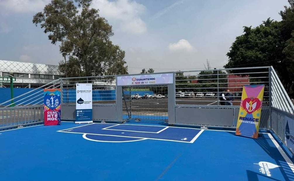 La alcaldía Cuauhtémoc entregó una nueva cancha de minipitch en el parque Pentatlón, de la colonia Roma Sur. 02/09/2026 | Foto: Cortesía Alcaldía Cuauhtémoc.