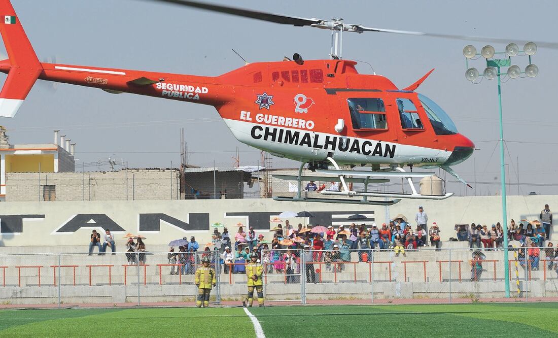 Este año, las autoridades municipales dejaron de utilizar las aeronaves conocidas como El Guerrero Chimalli y El Vigilante. Foto/EMILIO FERNÁNDEZ. EL UNIVERSAL