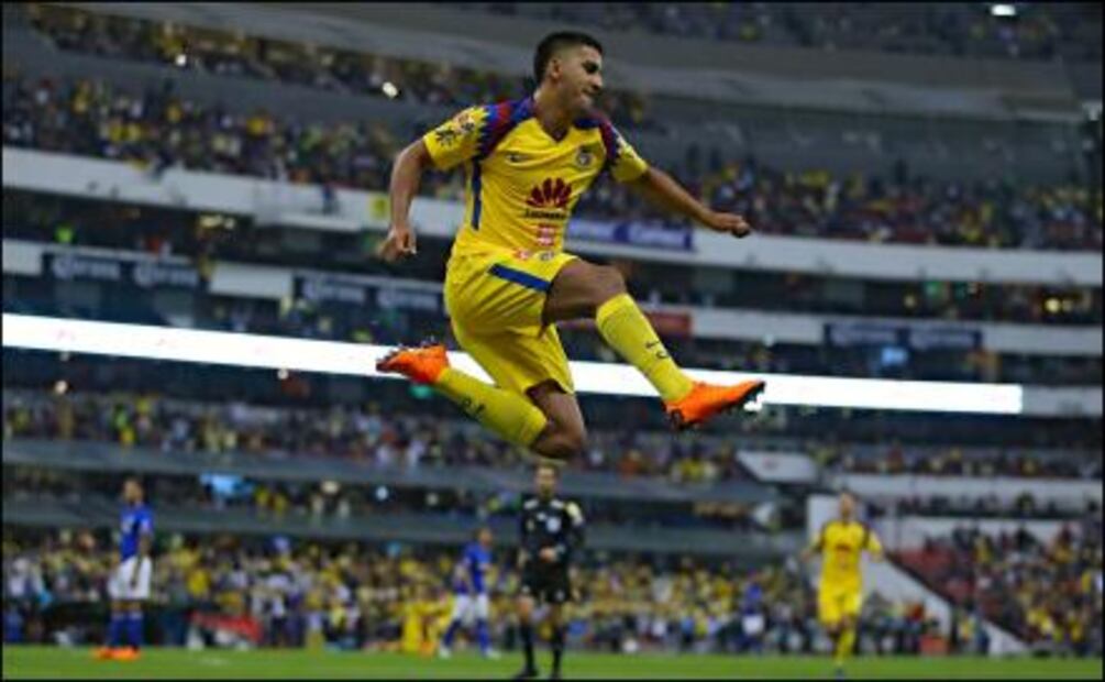 América viene de atrás y derrota a Cruz Azul
