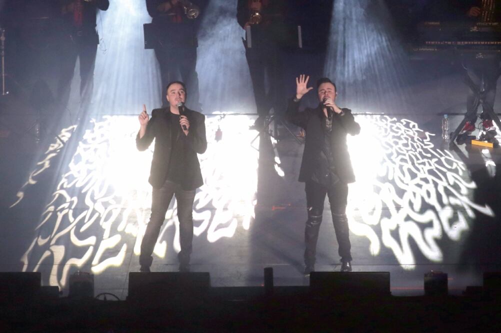 Los artistas interpretaron temas acústicos como “¿Cómo fui?” y bailables como “Caminar de tu mano” (LUIS CORTES. EL UNIVERSAL)