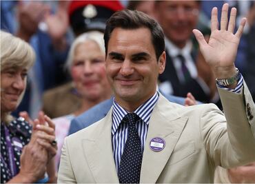 Roger Federer recibe impresionante ovación en Wimbledon