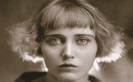 Rebeldía de Nahui Olin conecta con jóvenes de hoy