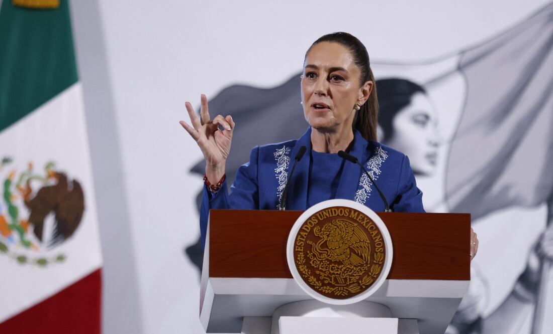 La mandataria federal destacó que en una línea del Tren Interoceánico se conectará con el Tren Maya para carga. Foto: Diego Simón