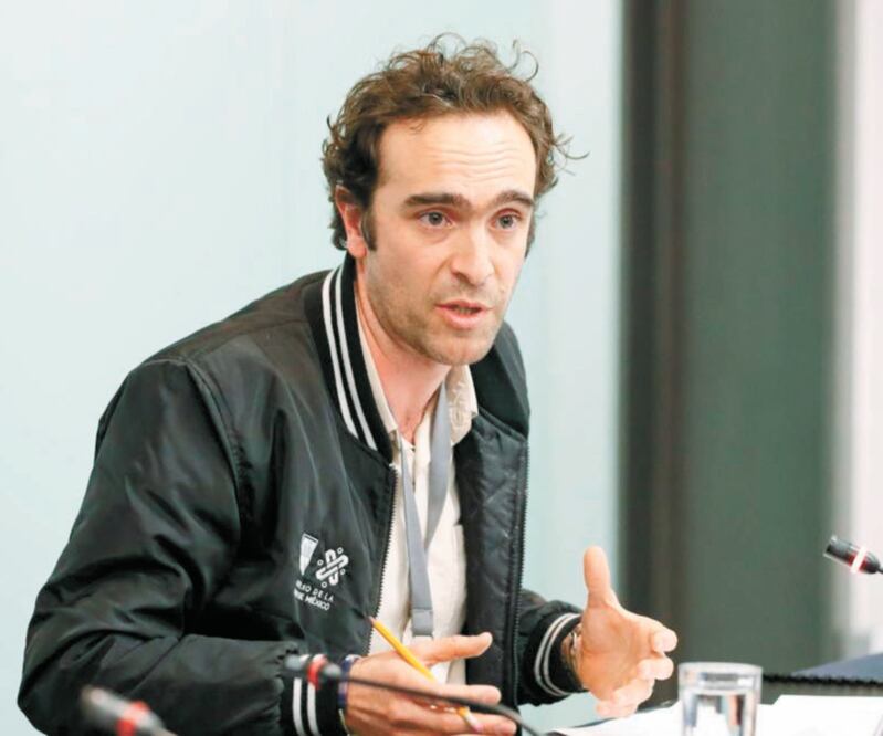 Reporte. Andrés Lajous, titular de la Semovi, expuso la evolución del sector movilidad en una reunión en el Senado de la República. Foto: ESPECIAL