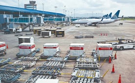 Repunta tráfico aéreo en AL; país acaba mala racha