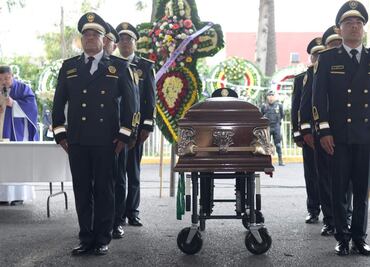 Realizan homenaje a policía que murió en la GAM al realizar su labor; “su historia es ejemplo de vocación”, asegura Pablo Vázquez